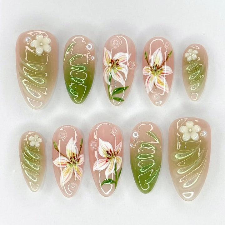 Extravagant Art Nails Stornfield