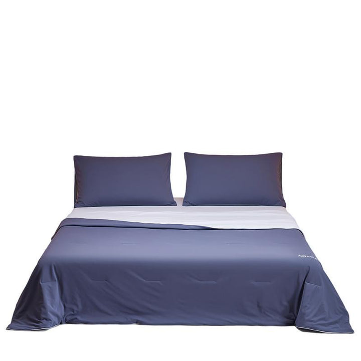 Ladies premium Satin bedding set with elegant structure Stornfield
