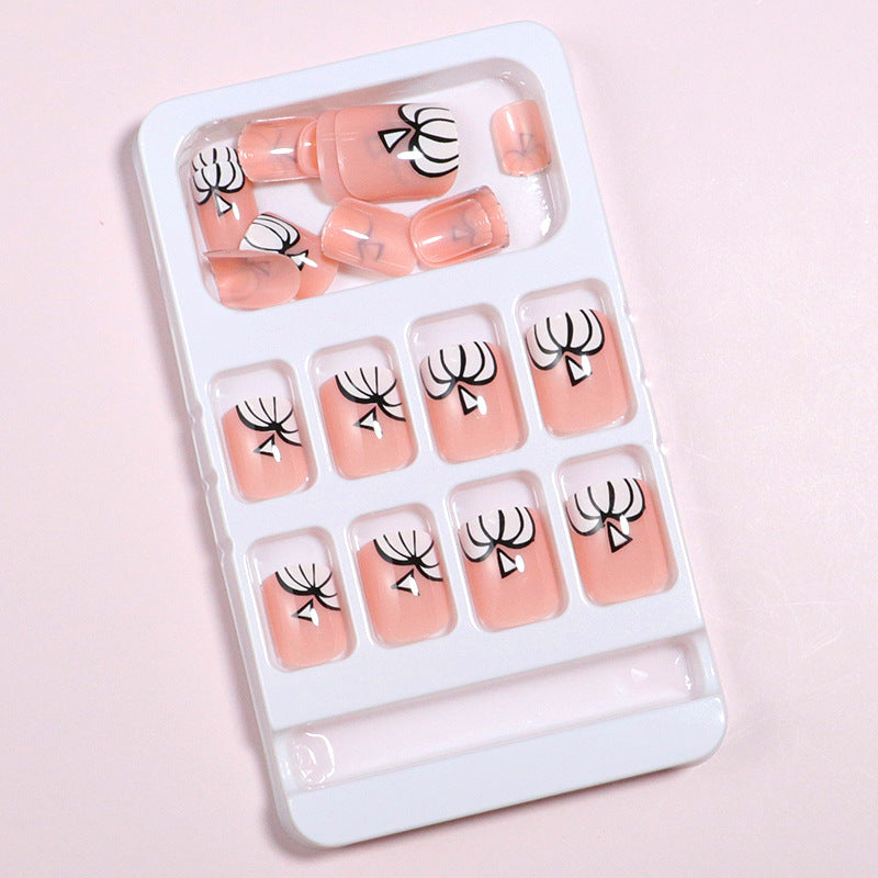 Artistic Halloween-Themed Press-On Nail Set Stornfield 1787225300