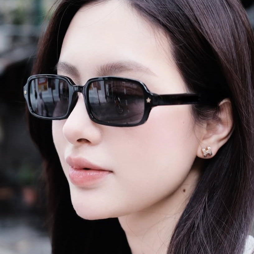 Women's fashionable rectangular sunglasses with outstanding design and protective UV filter Stornfield