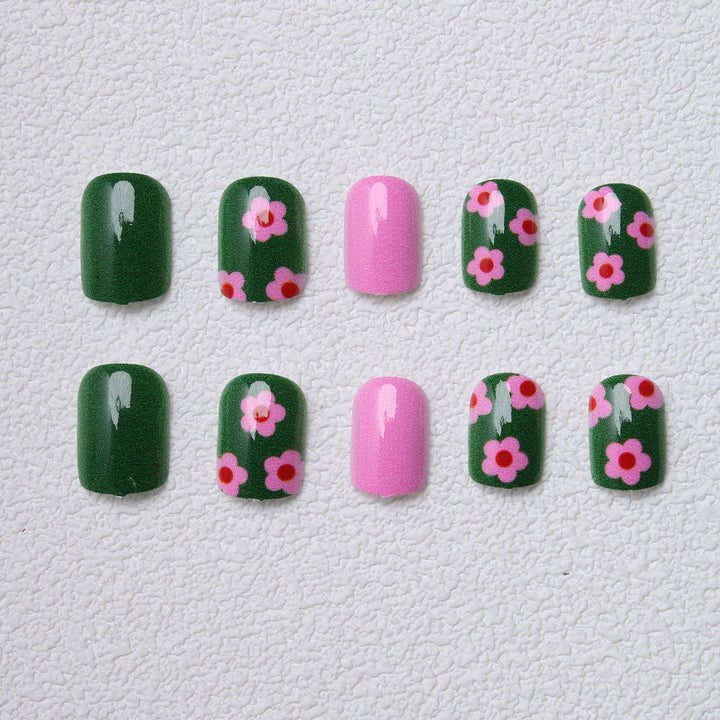 Playful Floral Press-On Nails Stornfield