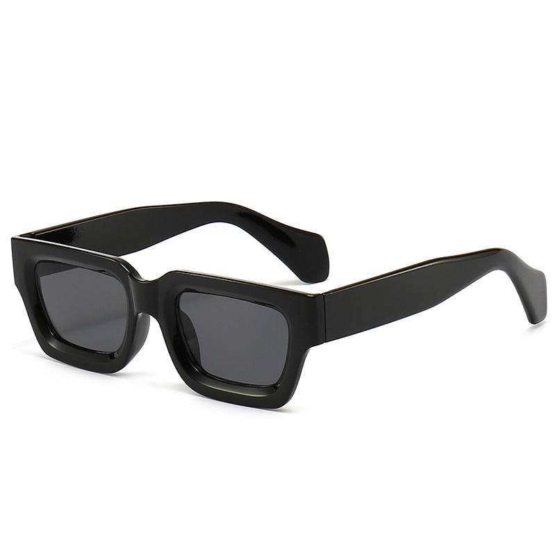 Women's trendy sunglasses with sturdy and transparent frame Stornfield