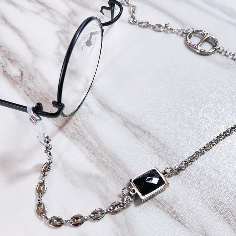 Elegant glasses holder chain with noble pendant Stornfield