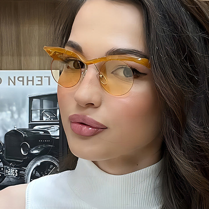 Women's futuristic sunglasses with curved frame and polarized lenses Stornfield