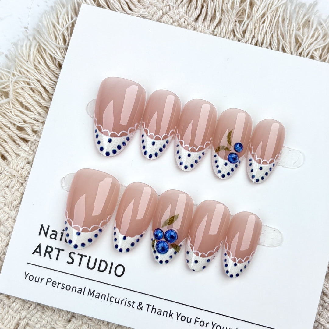 Themed Decorative Press-On Nail Set with Artistic Designs