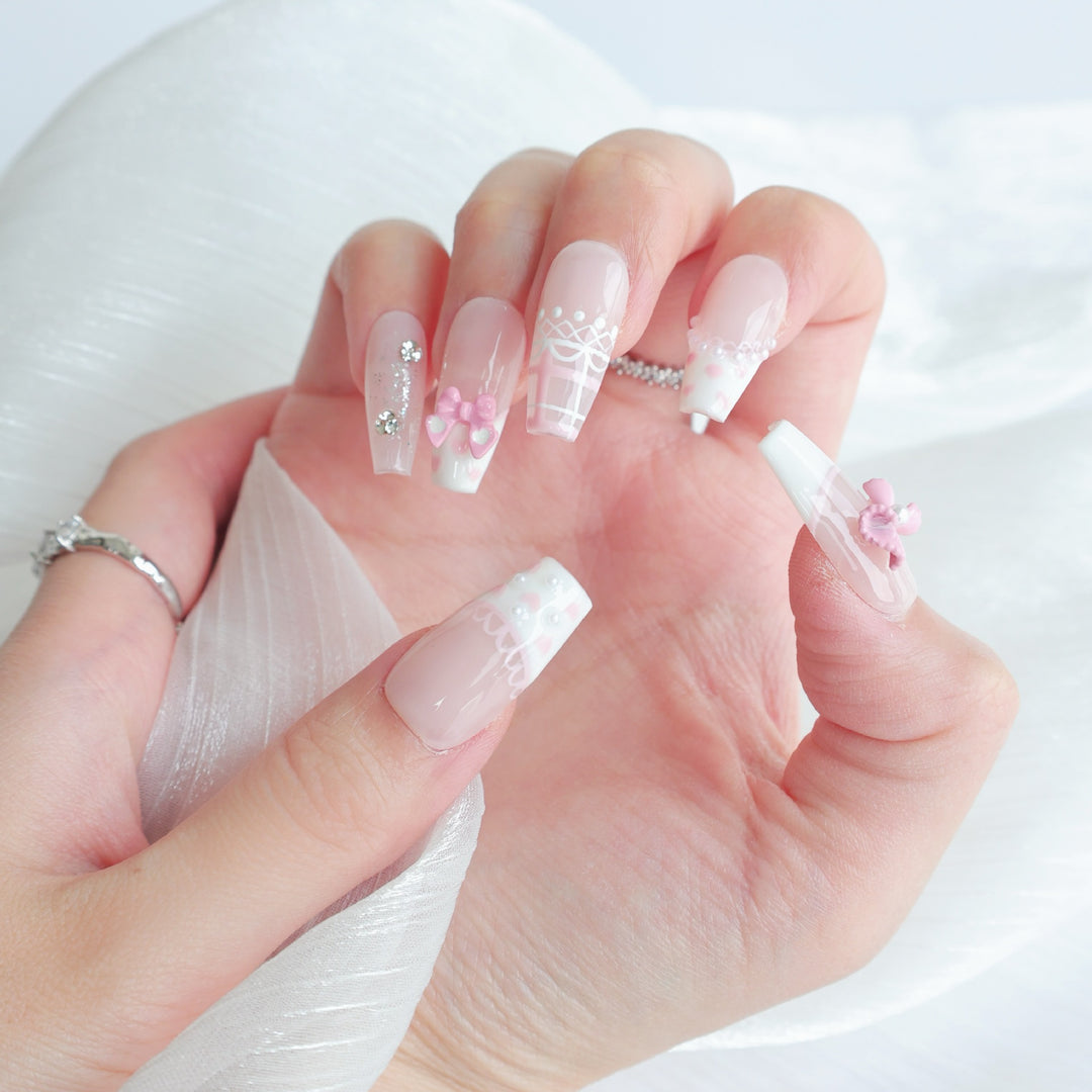 Decorative Nail Art Set with Bow Accents