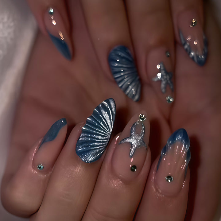 Artistic Ocean-Inspired Nail Art Set Stornfield