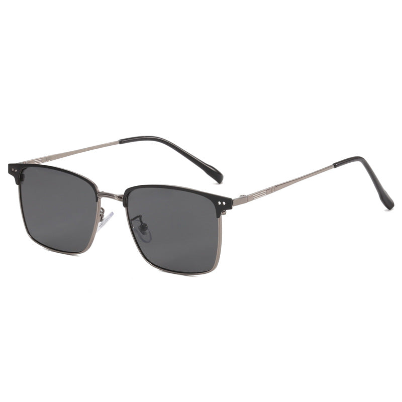 Women's fashionable glasses with square frame and delicate details Stornfield