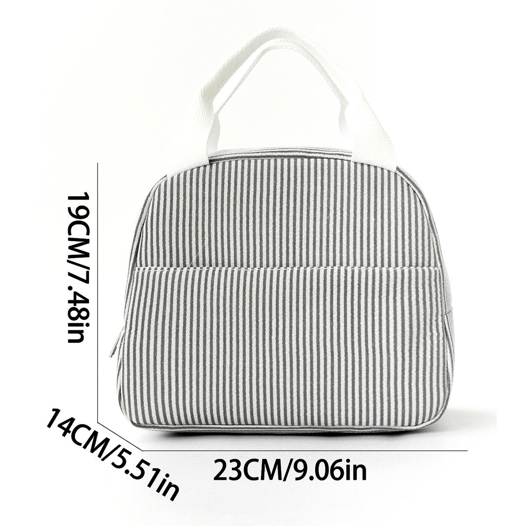 Lunchbox bag with insulated interior and durable zipper Stornfield