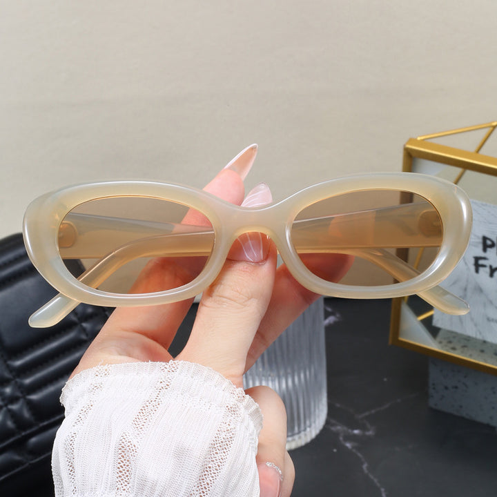 Women's fashionable sunglasses with oval design and UV protection Stornfield