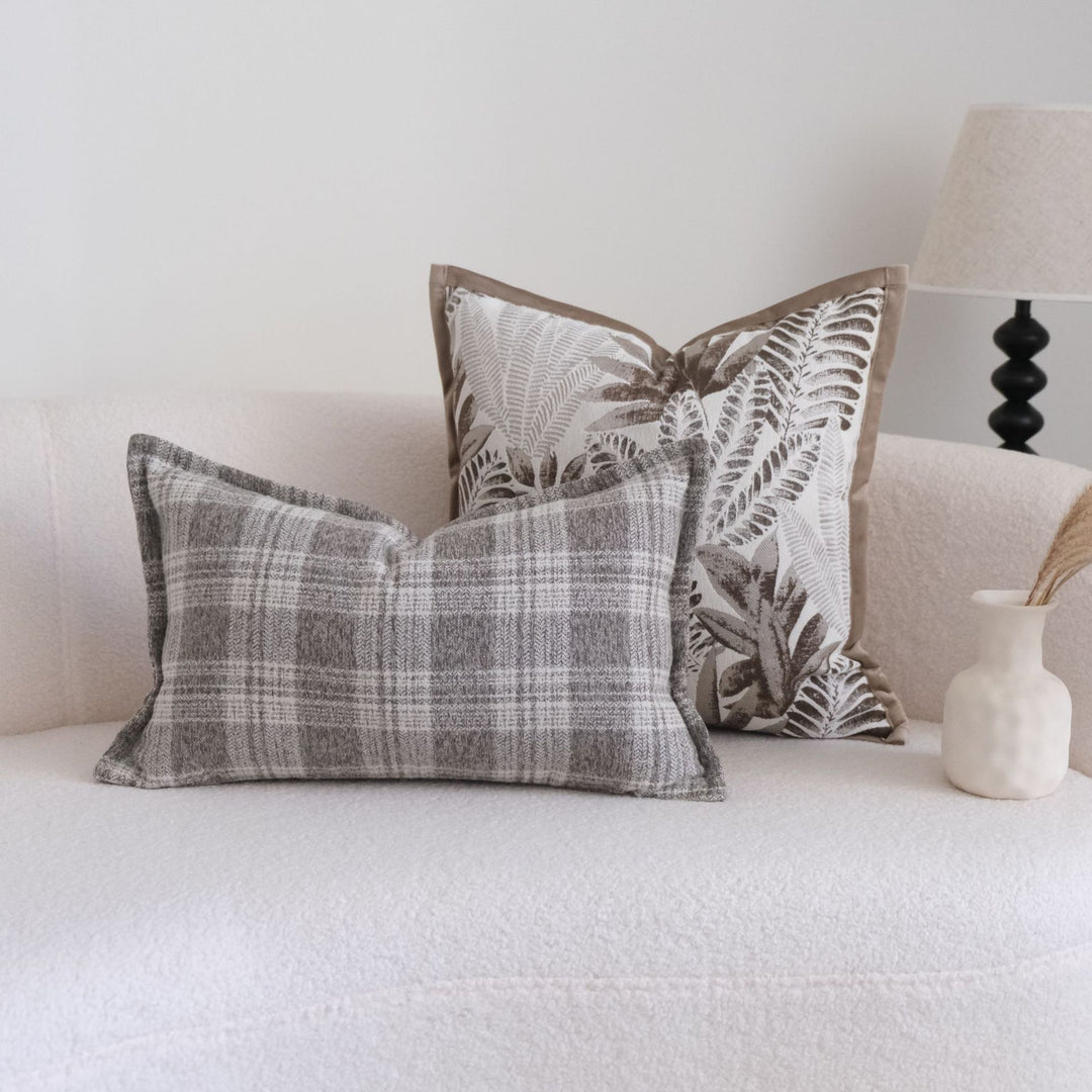 Decorative Throw Pillow for Sofa and Bed