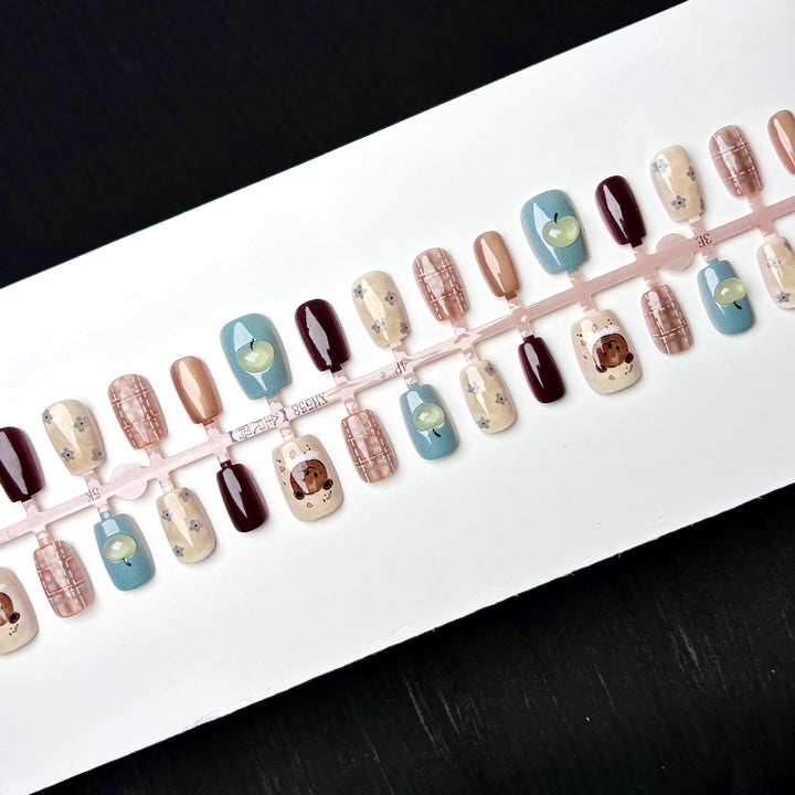 Themed Decorative Press-On Nail Art Set