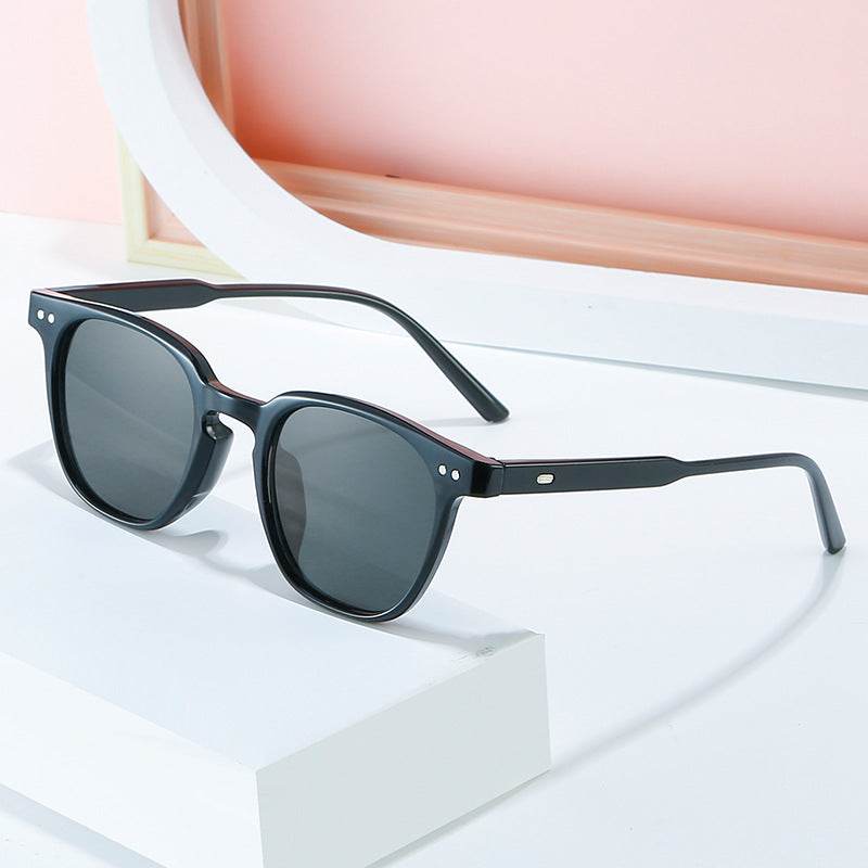 Ladies fashionable sunglasses with high-quality UV protection and comfortable frame Stornfield