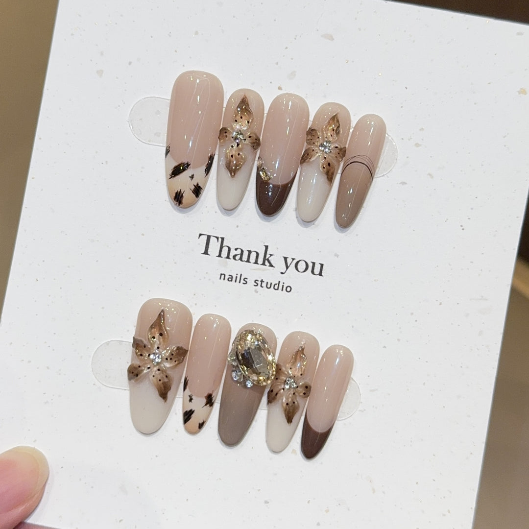 Artificial nail tips with Elegant 3D Design Stornfield