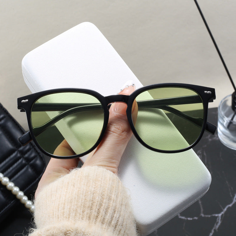 Ladies fashionable sunglasses with transparent frame and elegant design Stornfield