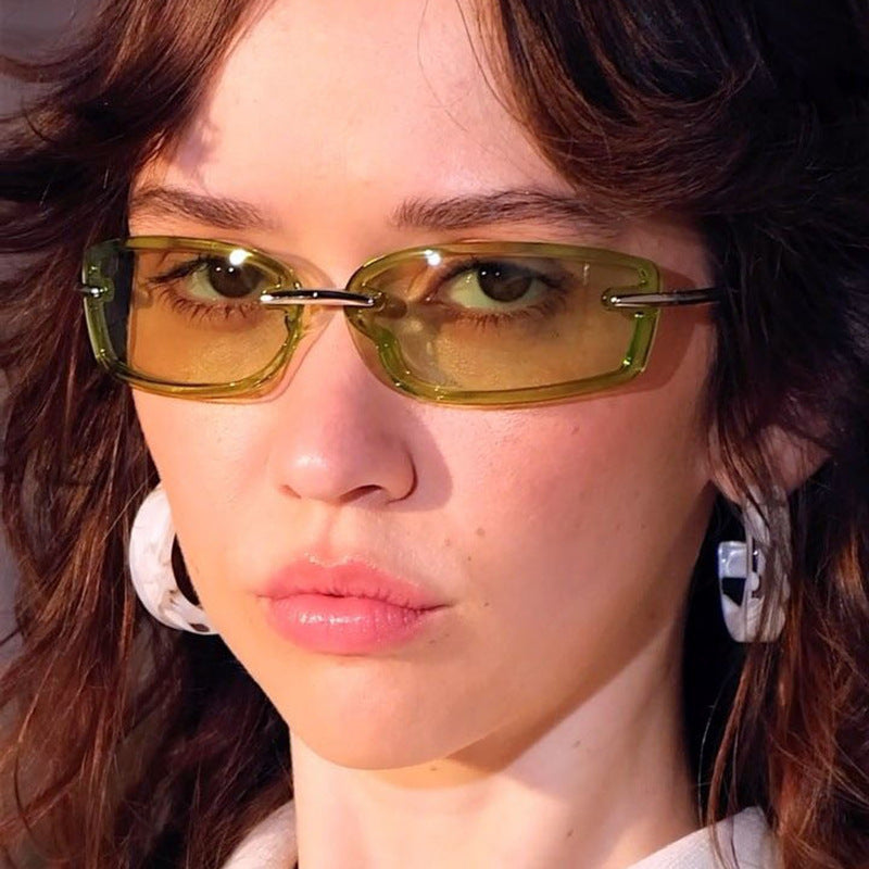 Women's fashionable sunglasses in futuristic design and transparent frame Stornfield
