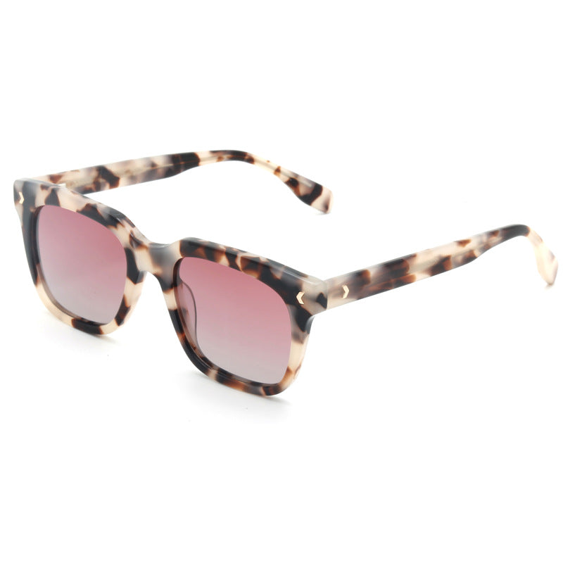 Women's fashionable oversized sunglasses with innovative plastic frame Stornfield