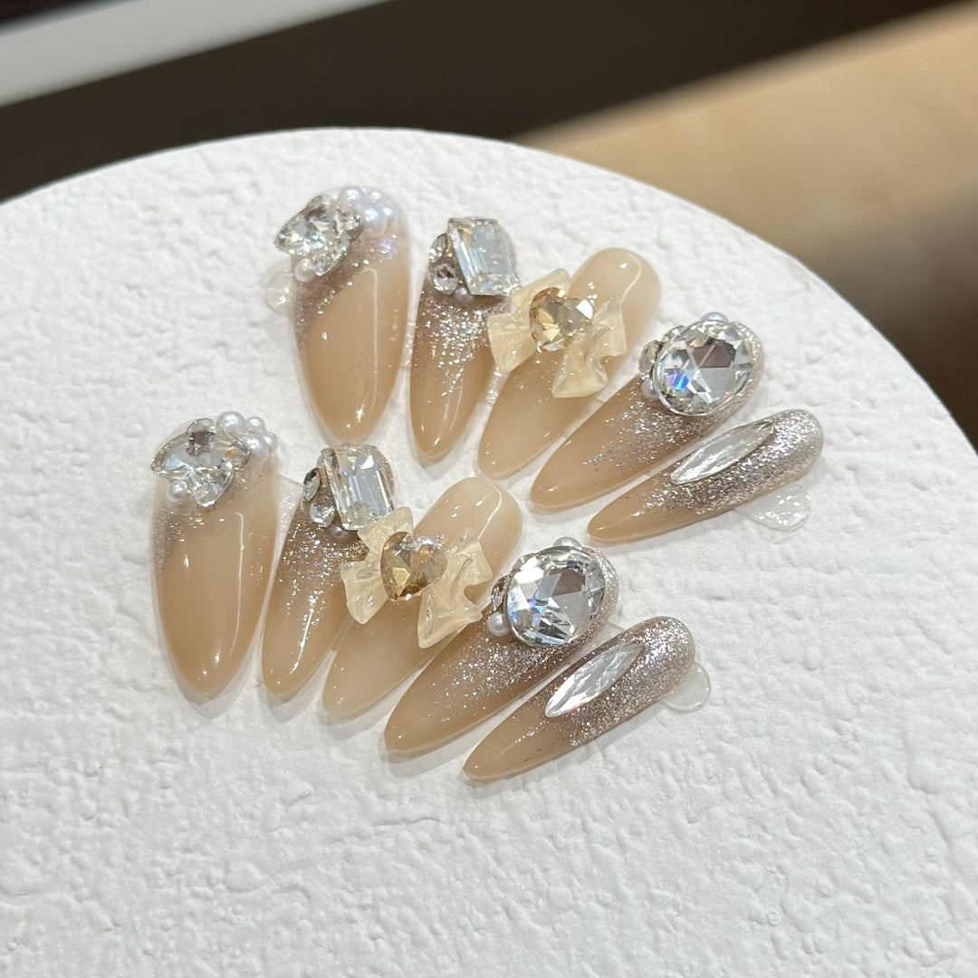 Stylish Decorative Press-On Nail Art Set