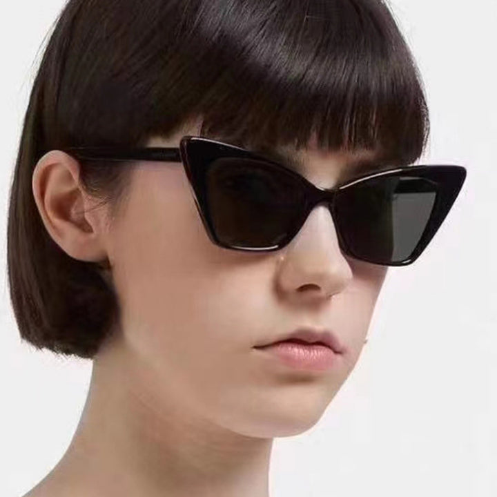 Women's Fashion Cat-Eye Sunglasses with High-Quality Frame Structure Stornfield