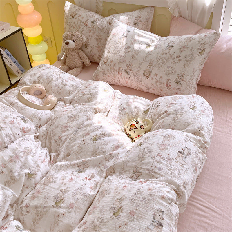 Cotton Gauze Quilted Duvet Cover and Pillowcase Set with Vintage Floral Bunny Print