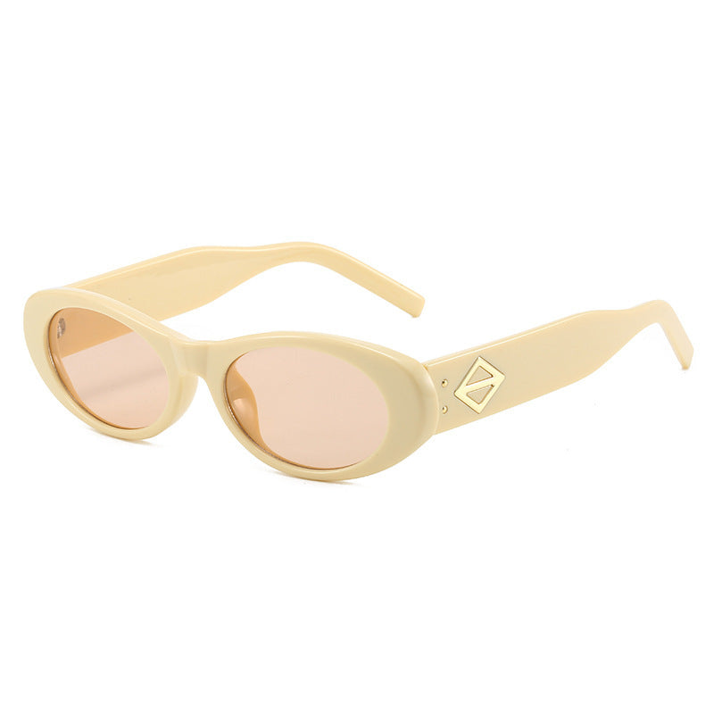 Vintage-Inspired Oval Frame Sunglasses Stornfield