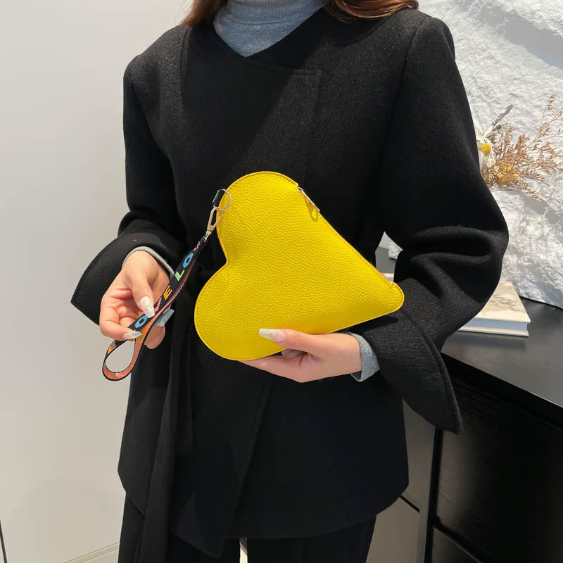 WoHeart-Shaped Compact Handbag Stornfield