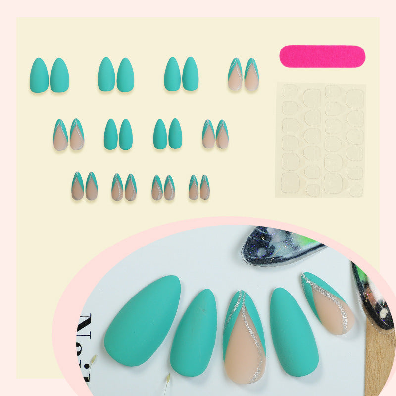 Artistic Press-On Nail Set with Elegant Silver Detailing Stornfield