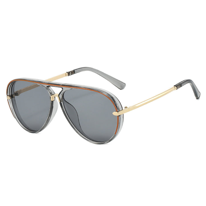 Elegant Aviator Sunglasses with Gold Accents Stornfield