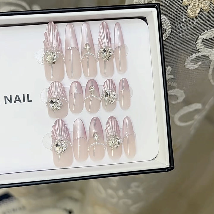 3D Decorative Press-On Nail Set Stornfield