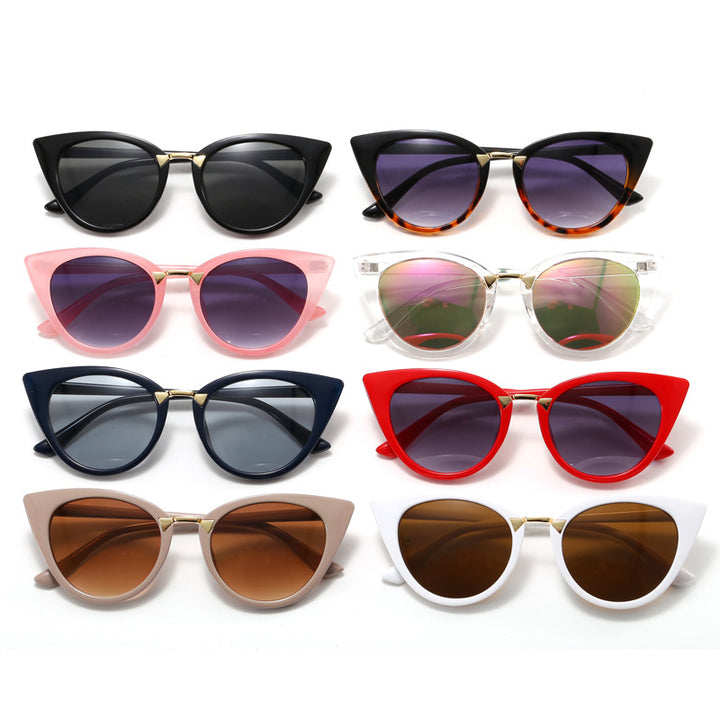 Ladies Cat-Eye Sunglasses with Elegant Golden Detail Stornfield