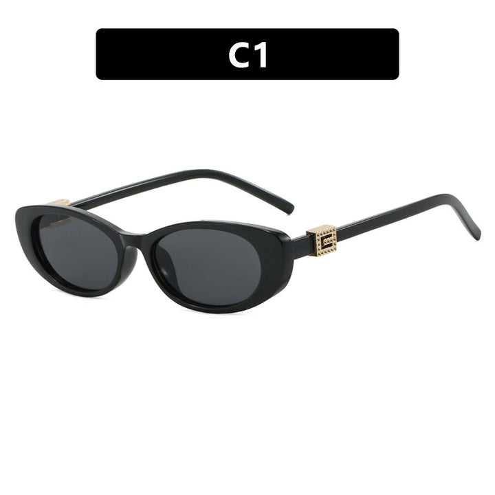 Women elegant Cat-Eye sunglasses with fine accents Stornfield