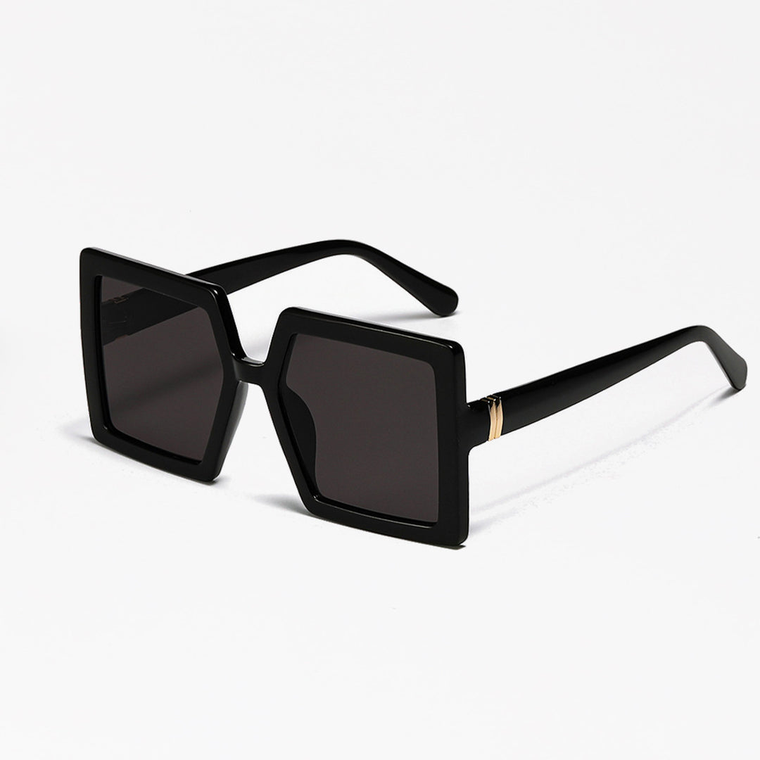 Ladies geometric sunglasses with modern, wide frame Stornfield