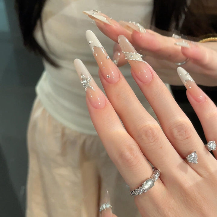 Glamorous Nail Art Stornfield