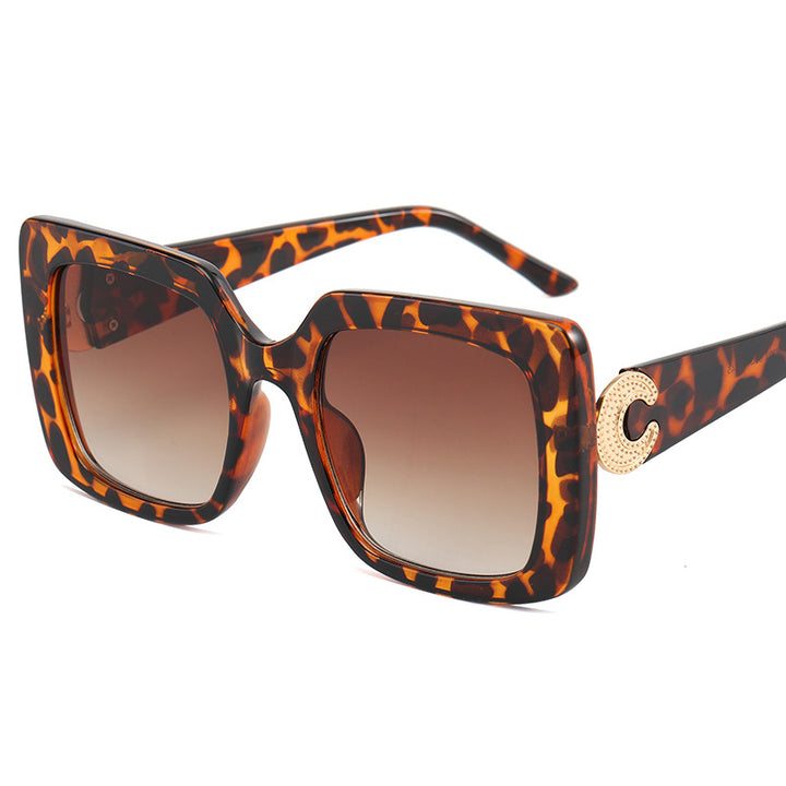 Women's fashionable sunglasses in modern square design Stornfield
