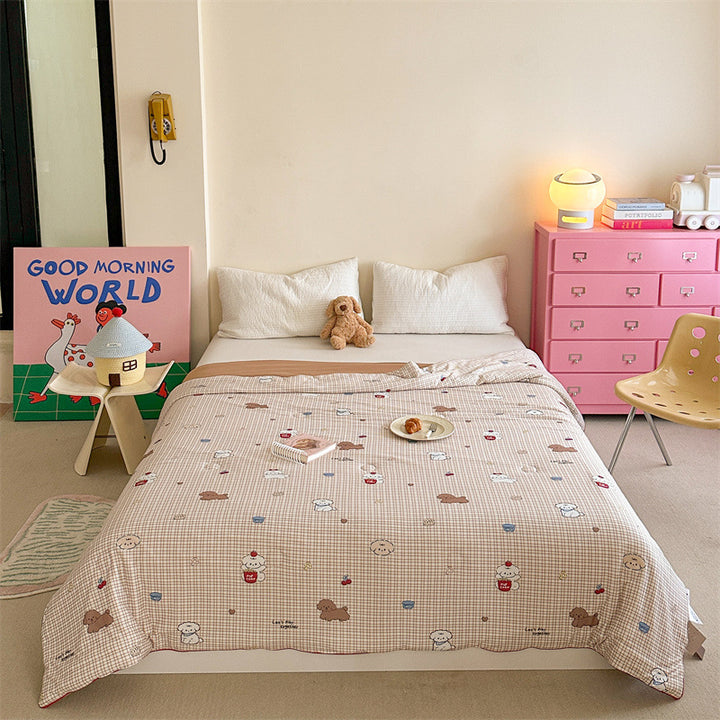 Quilted children's comforter with cute animal print and light microfiber filling