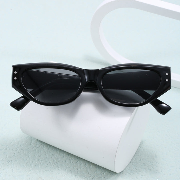Women Stylish Cat-Eye Sunglasses with High-Quality Design Stornfield