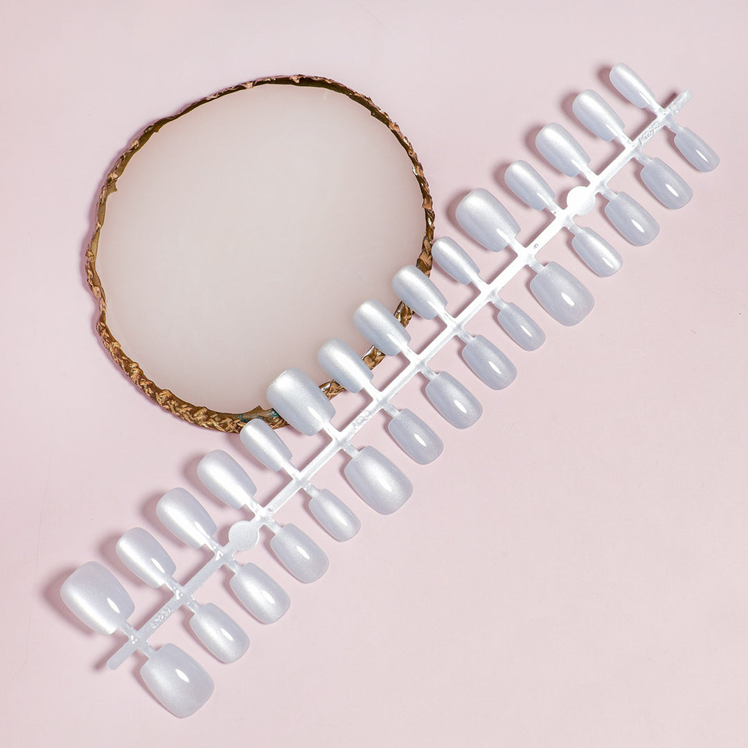 Glossy Reflective Press-On Nails Stornfield