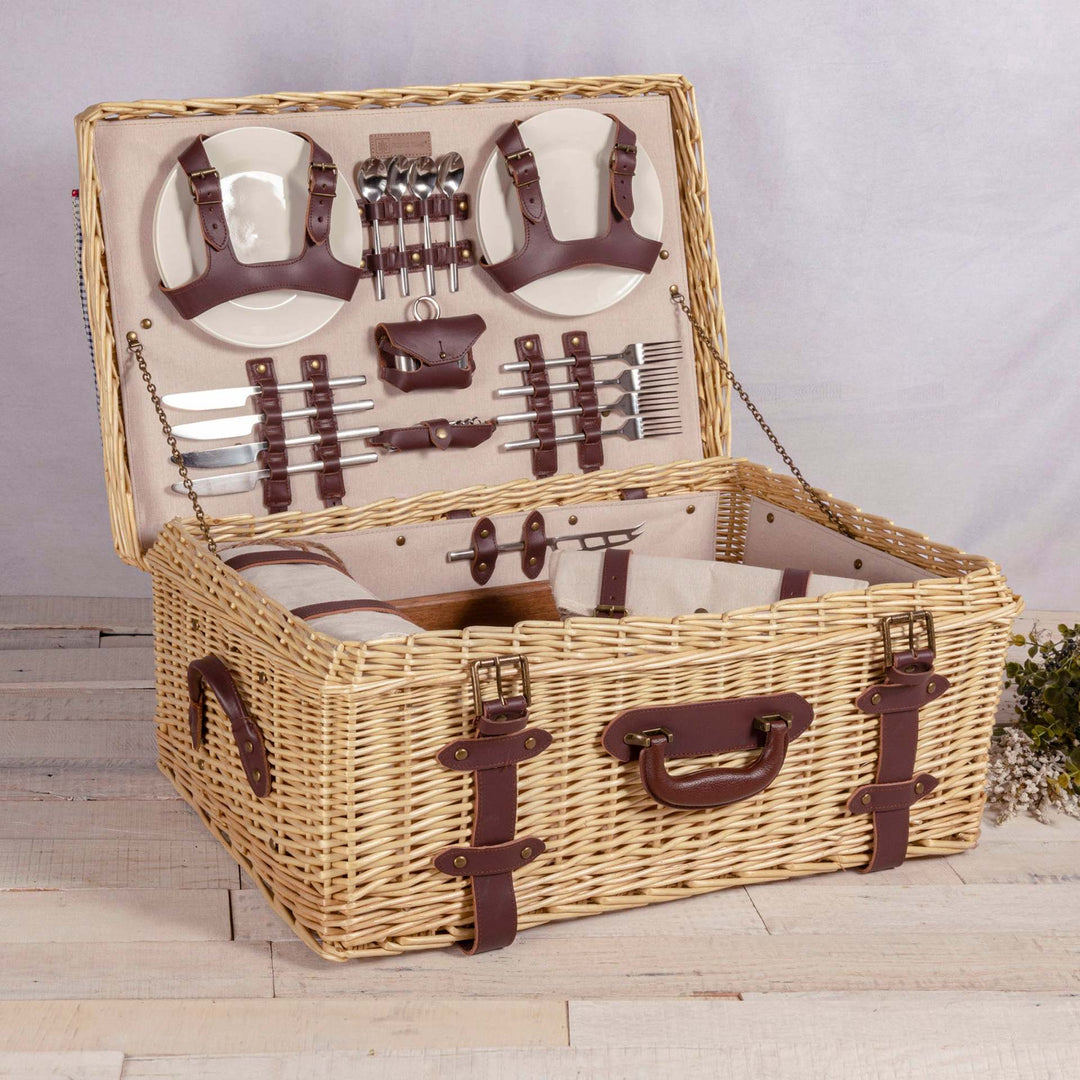 Women's stylish picnic basket with integrated dinnerware set and practical compartments Stornfield