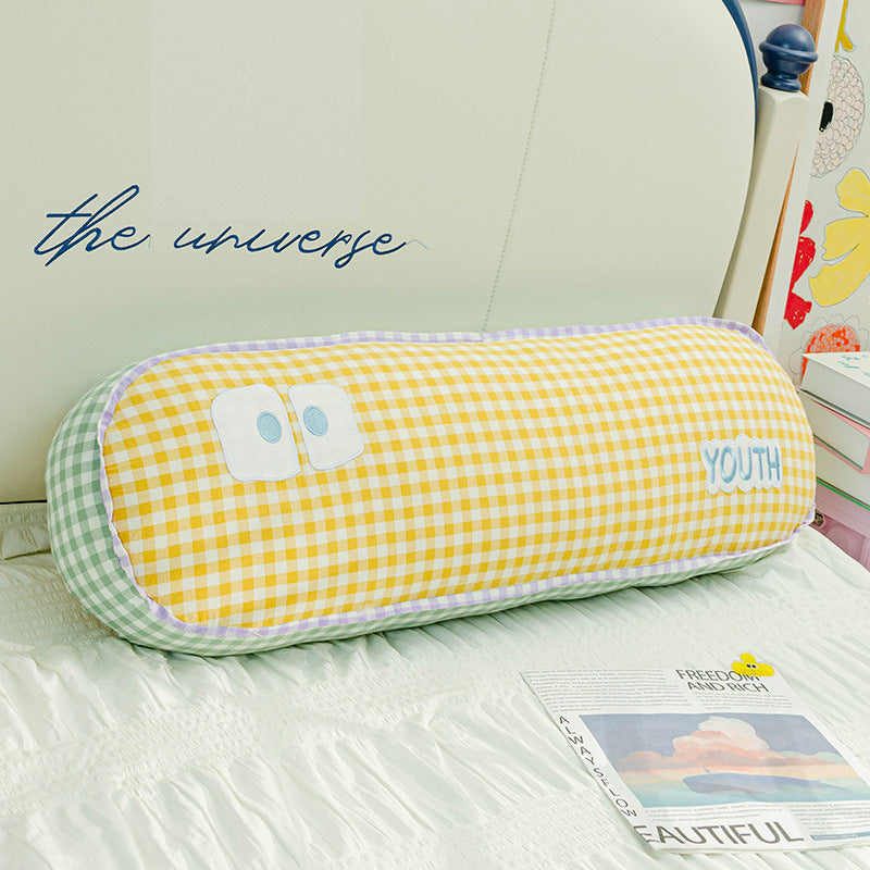 Cushion roll with playful design Stornfield
