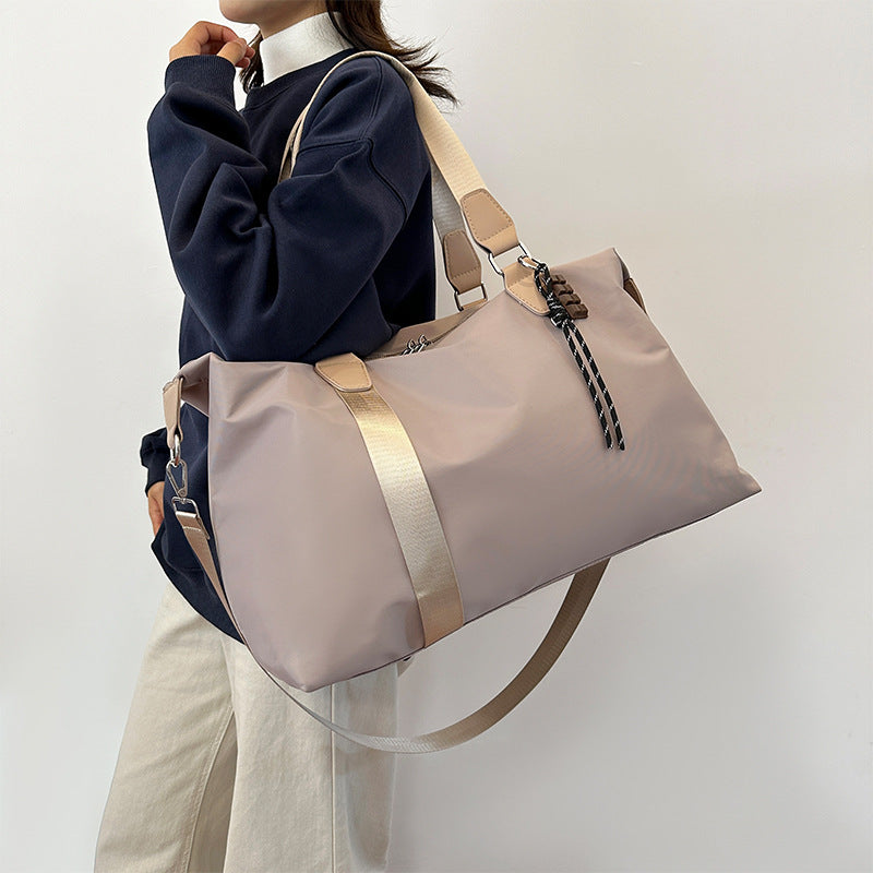 Durable Multi-Compartment Travel Duffle Bag Stornfield