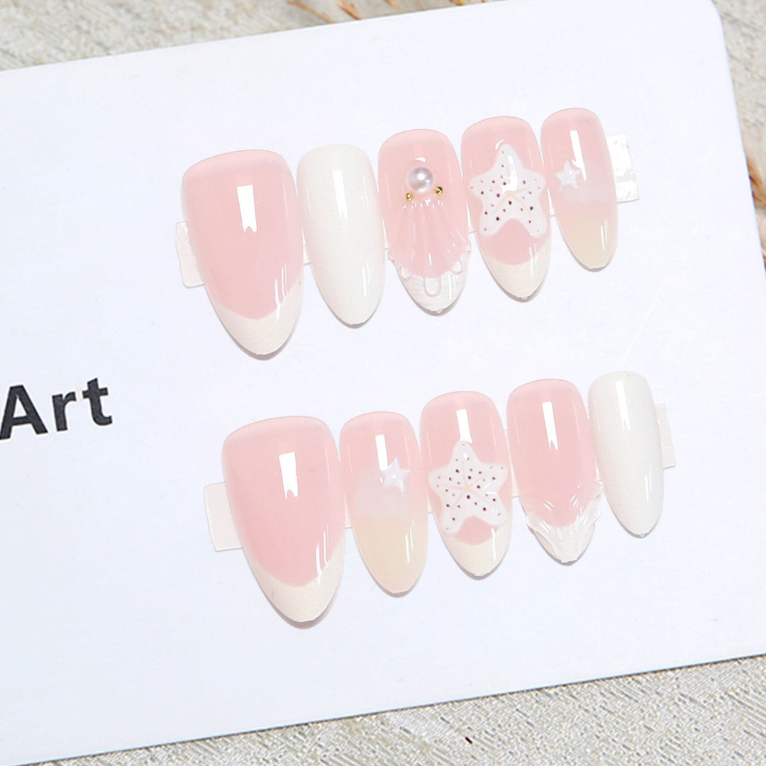 Artful Nail Tips in Maritime Design Stornfield