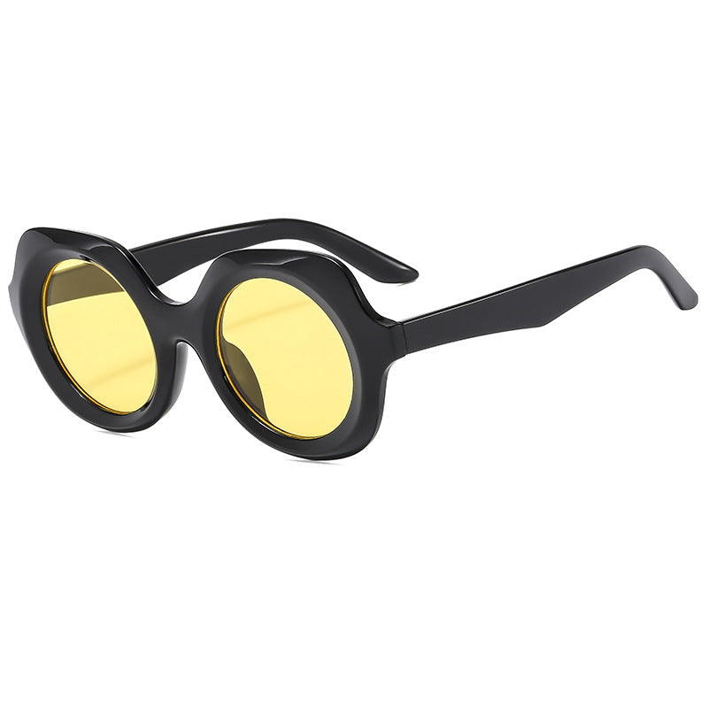 Women oversized sunglasses with stylish, curved frame Stornfield