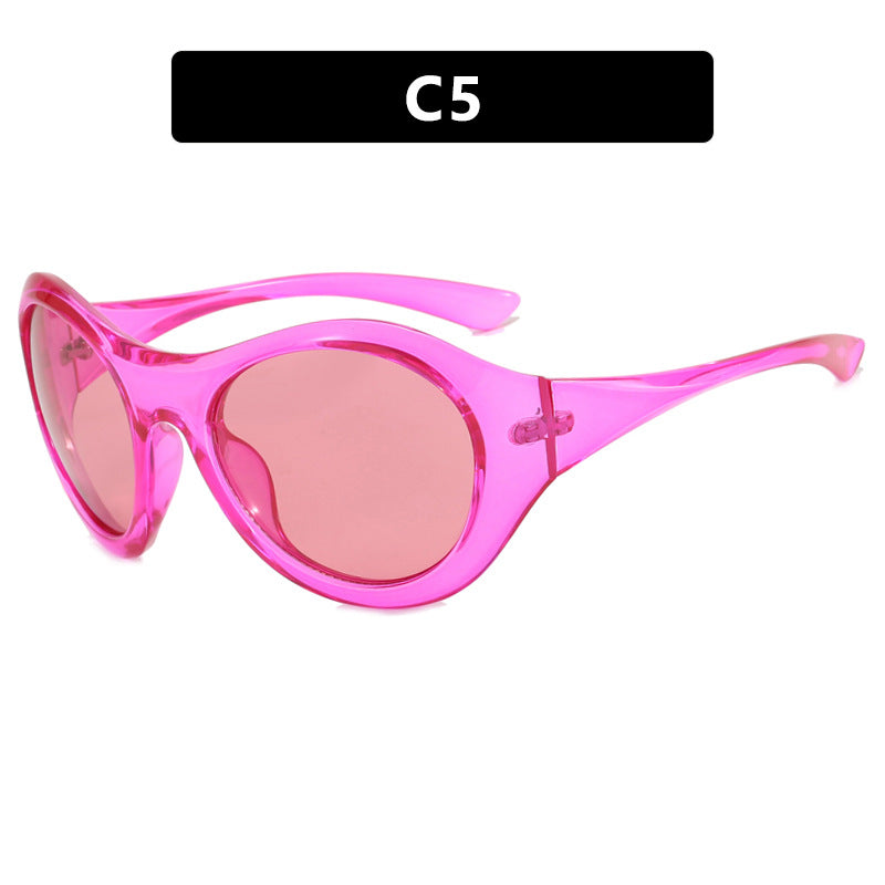 Ladies retro-inspired sunglasses with oversized frame and protective lenses Stornfield