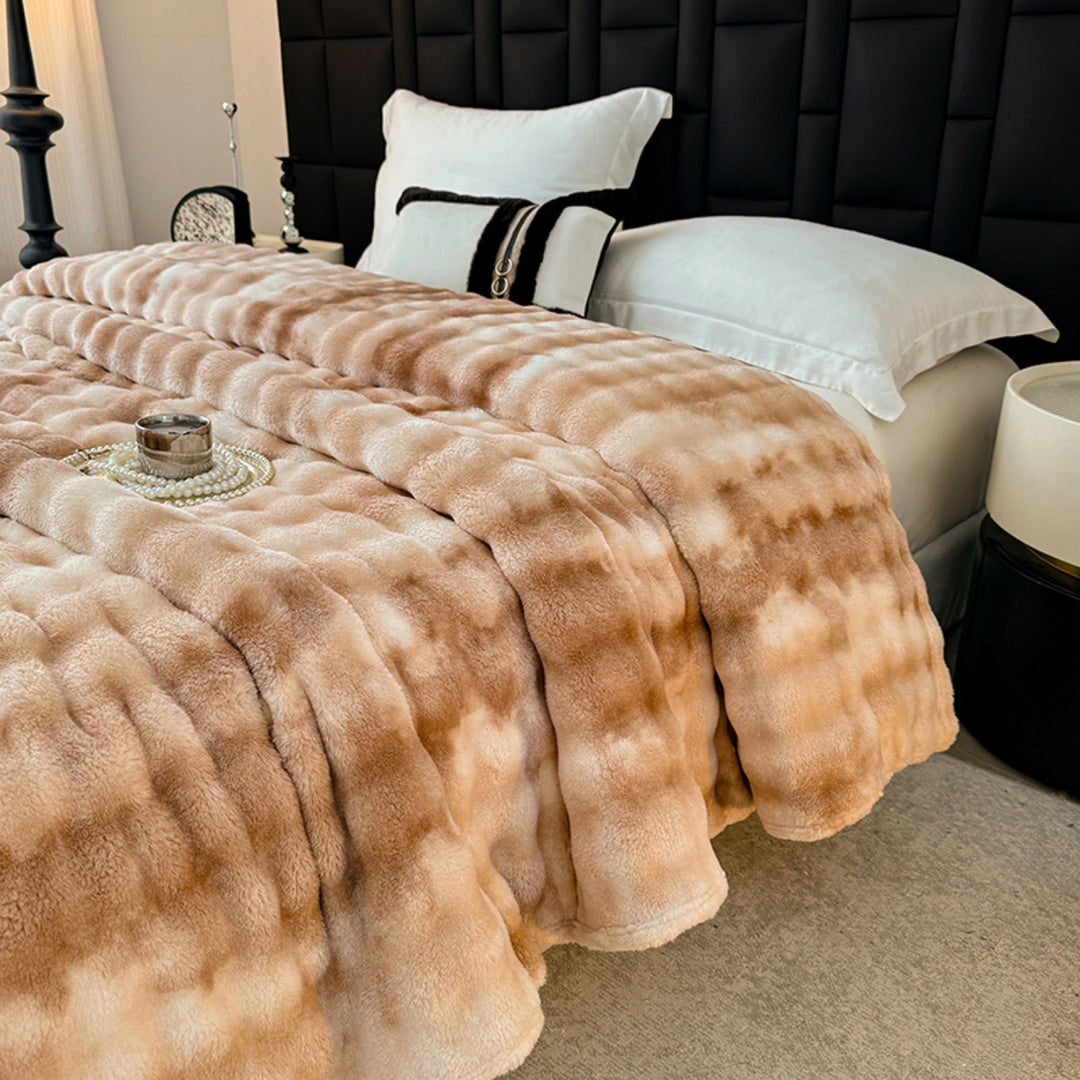 Luxurious Soft Faux Fur Blanket Stornfield