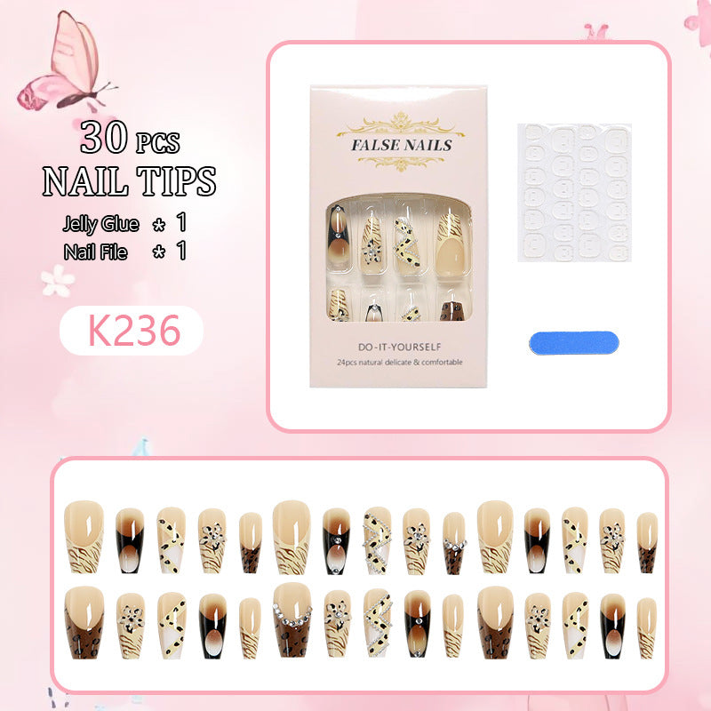 Glamorous Nail Set Stornfield