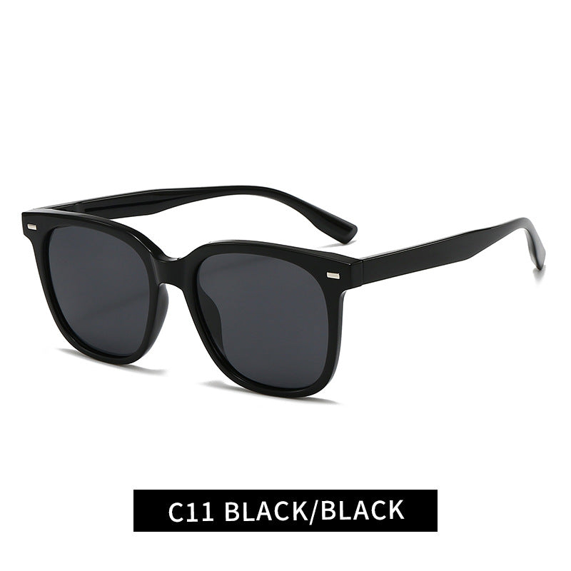 Women's fashionable sunglasses in elegant oversized design Stornfield