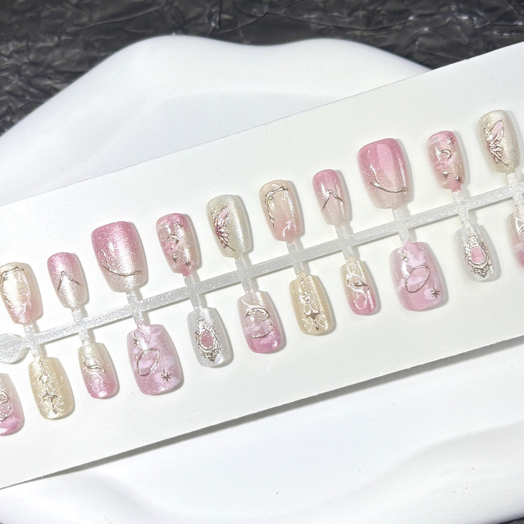 Artistic Floral-Design Press-On Nails