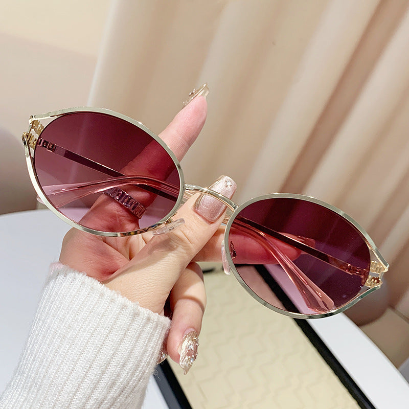 Women's elegant Cat-Eye sunglasses with fine metal frame Stornfield