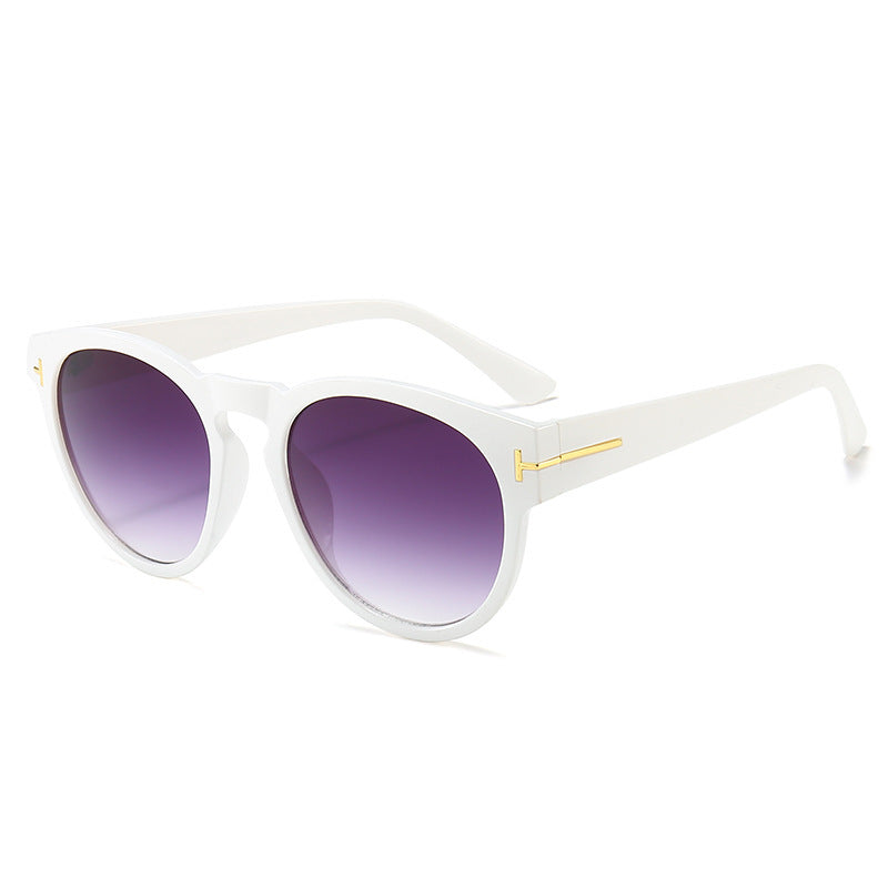 Stylish Vintage-Inspired Cat-Eye Sunglasses Stornfield