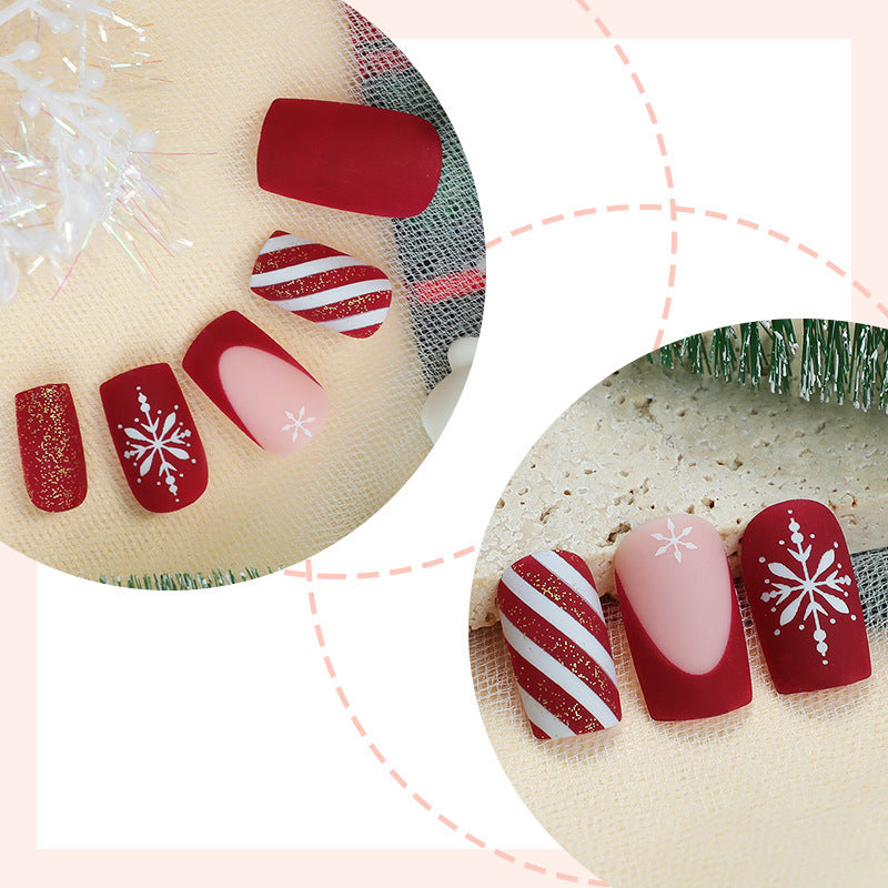 Festive artificial nail set with winter motifs Stornfield